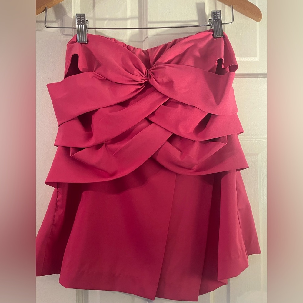 Hot Pink Strapless Barbiecore Top!